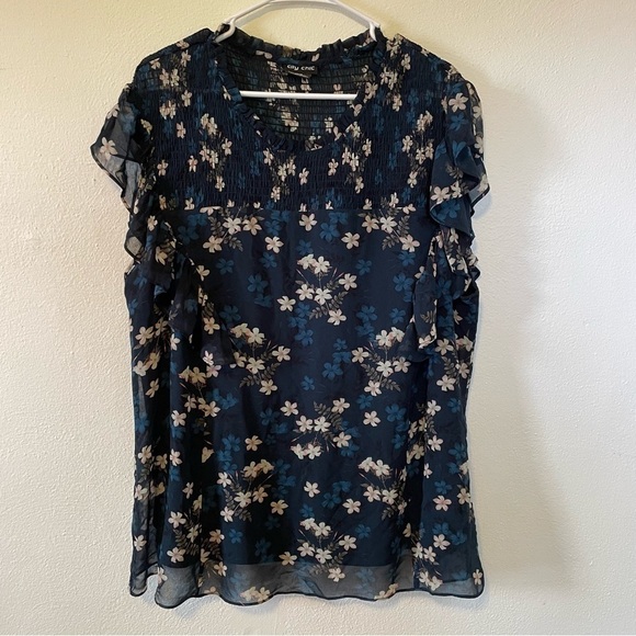 CITY CHIC Cascade Love Floral Navy Blue Top *FLAWED* - Picture 1 of 11